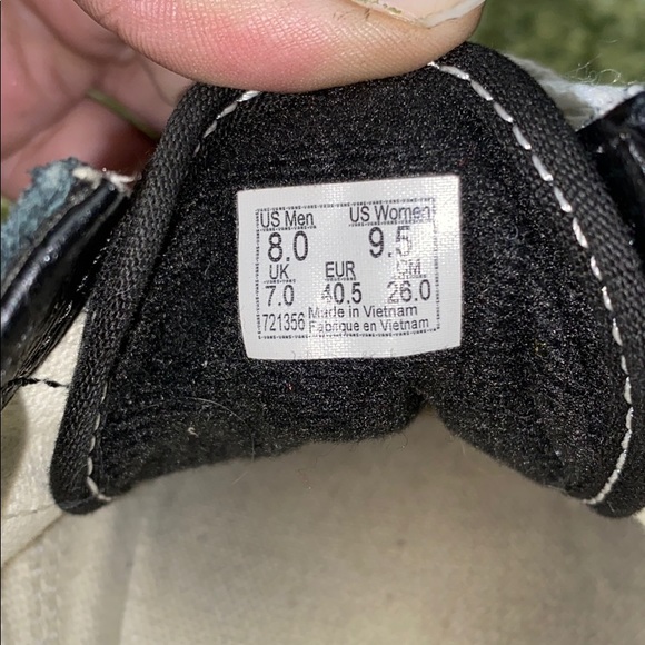 Vans (can take off beads/ change them) - Picture 4 of 4